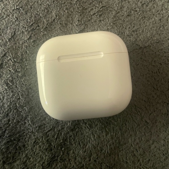 Apple AirPods 4 without noise cancellation On-Ear Headphones - White